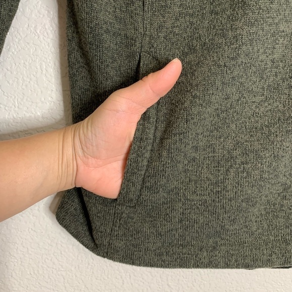 The North Face Girls Size 10-12 Green Heather Fleece Hooded Sweatshirt - Picture 6 of 13